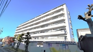 ライオンズマンション大高緑地の外観