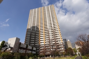 ひろしまガーデンガーデンノースタワーの外観