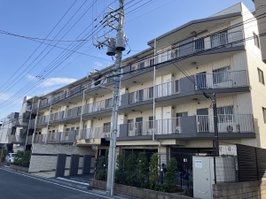 プレシス戸田の外観