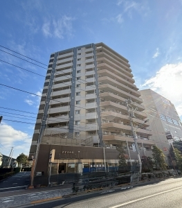 ライオンズプラザ西台駅前の外観