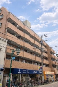 ライオンズマンションお花茶屋駅前通りの外観