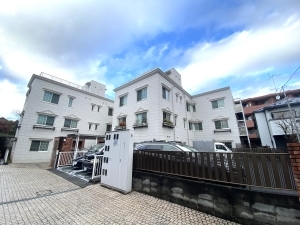 ユーロコート梅ケ丘の外観