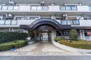 ライオンズガーデン船橋薬園台の外観