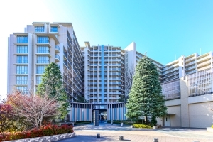 プラウドシティ池袋本町F棟の外観