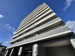 ファミリア－レ八熊通の外観