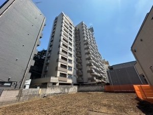 ライオンズマンション松原の外観