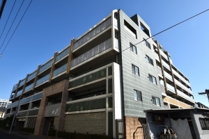 アデニウム船堀グランブリエ