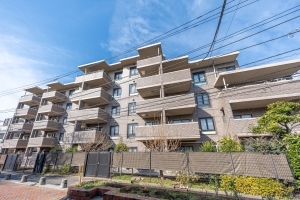 エクセル立教前の外観