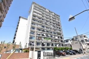 秀和清澄レジデンスの外観