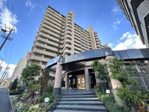 ライオンズマンション金山ニューシティの外観