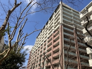 東京プライムウエストの外観