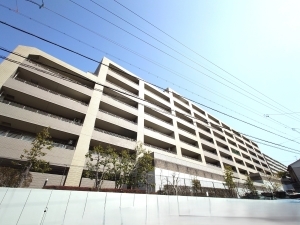 フレストスクエア元植田の外観