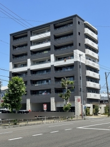 モアグレース六条東２の外観