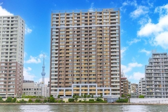 クレッセント東京ヴュータワーの外観