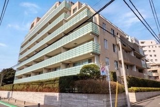 プラウド代々木初台の外観