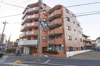 ロイヤルステージ上石神井の外観