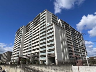 京都桂川つむぎの街グランスクエアの外観