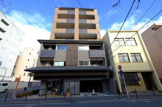 カノン室町四条の外観