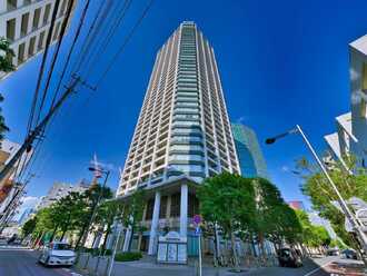 白金タワーの外観