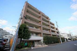 ミオカステーロ雪ヶ谷アルテパラッツォの外観