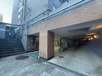 調布シュロスの外観