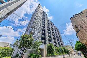 シティタワー駒沢大学ステーションコートタワー棟の外観