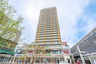 プラウドタワー武蔵小金井の外観