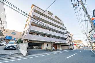 ウイングストリーム氷川台コートの外観