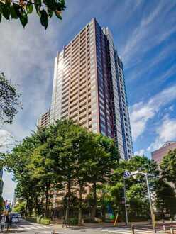 武蔵野タワーズ　スカイクロスタワーの外観