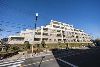 プレミスト三鷹井口の外観