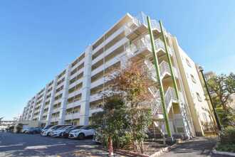 行徳ニューハイツ3号棟の外観