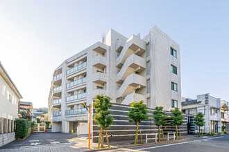 クリオ志村ラ・モードの外観