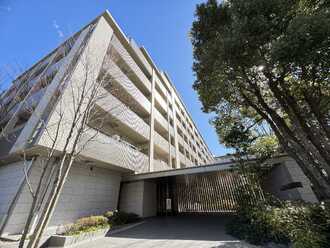 ザ・パークハウス国分寺四季の森　G棟ガーデン街区の外観