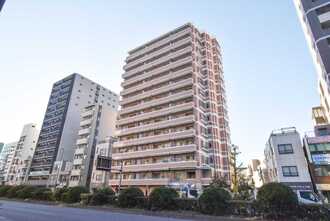 コルサム北千住の外観