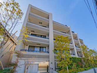 クレヴィア三軒茶屋の外観