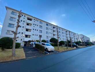 浅香山住宅22号棟の外観