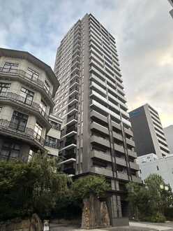 プラウドタワー名古屋伏見の外観