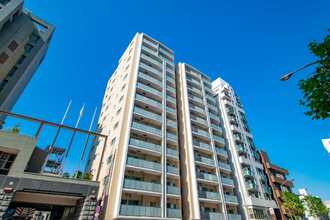 グランスイート四谷エクシアの外観