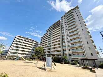 京都桂川つむぎの街グランスクエアの外観