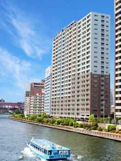 東京アインスリバーサイドタワーの外観