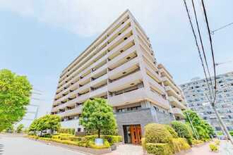 クレストフォルム清澄庭園の外観