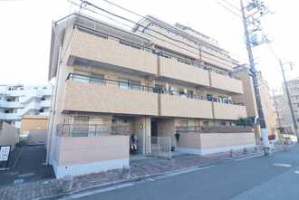 グリーンパーク第8綾瀬の外観