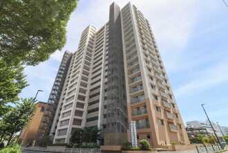 ブルージュ東大島の外観