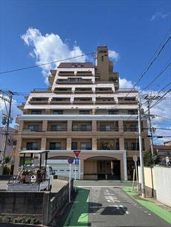 ロワールマンション長住の外観