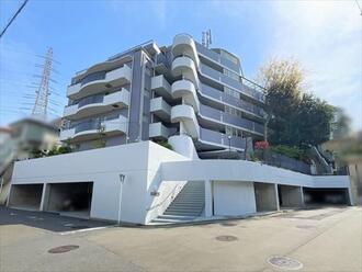 サングレイス鶴ヶ峰第一の外観