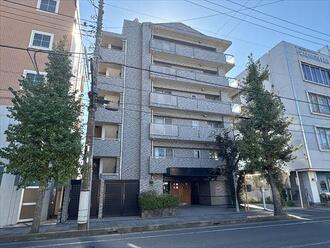 平塚八重咲町三和プラザの外観