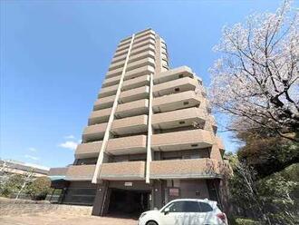 ライオンズマンション八事山の外観