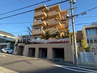 ルミエール八事の外観