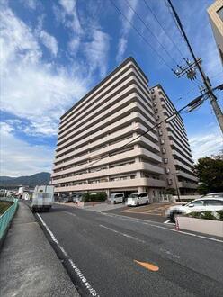 ファミール廿日市ウエステージの外観