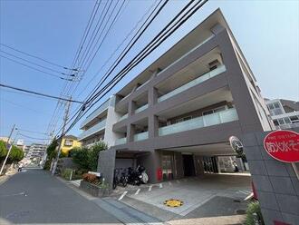 ブランズ行徳パークフロントの外観